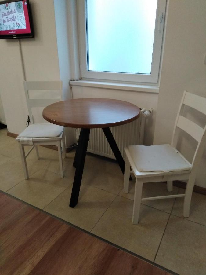 Cozy Republicii Apartment Брашов Екстериор снимка